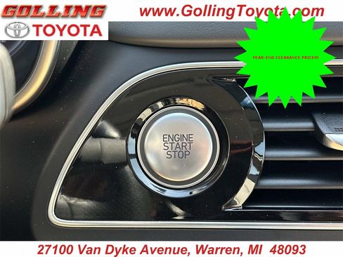 Used 2020 Genesis G70 2.0T Sport image 28