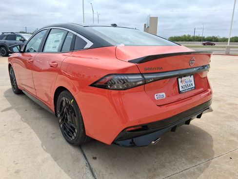 New 2026 Nissan Sentra SR w/ SR Premium Package FWD image 5