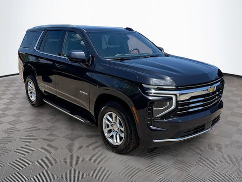 Used 2025 Chevrolet Tahoe LT RWD image 4
