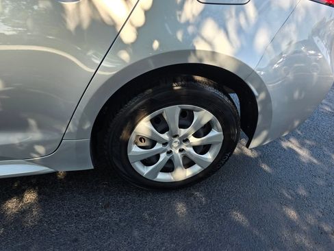 Used 2024 Toyota Corolla LE FWD image 4