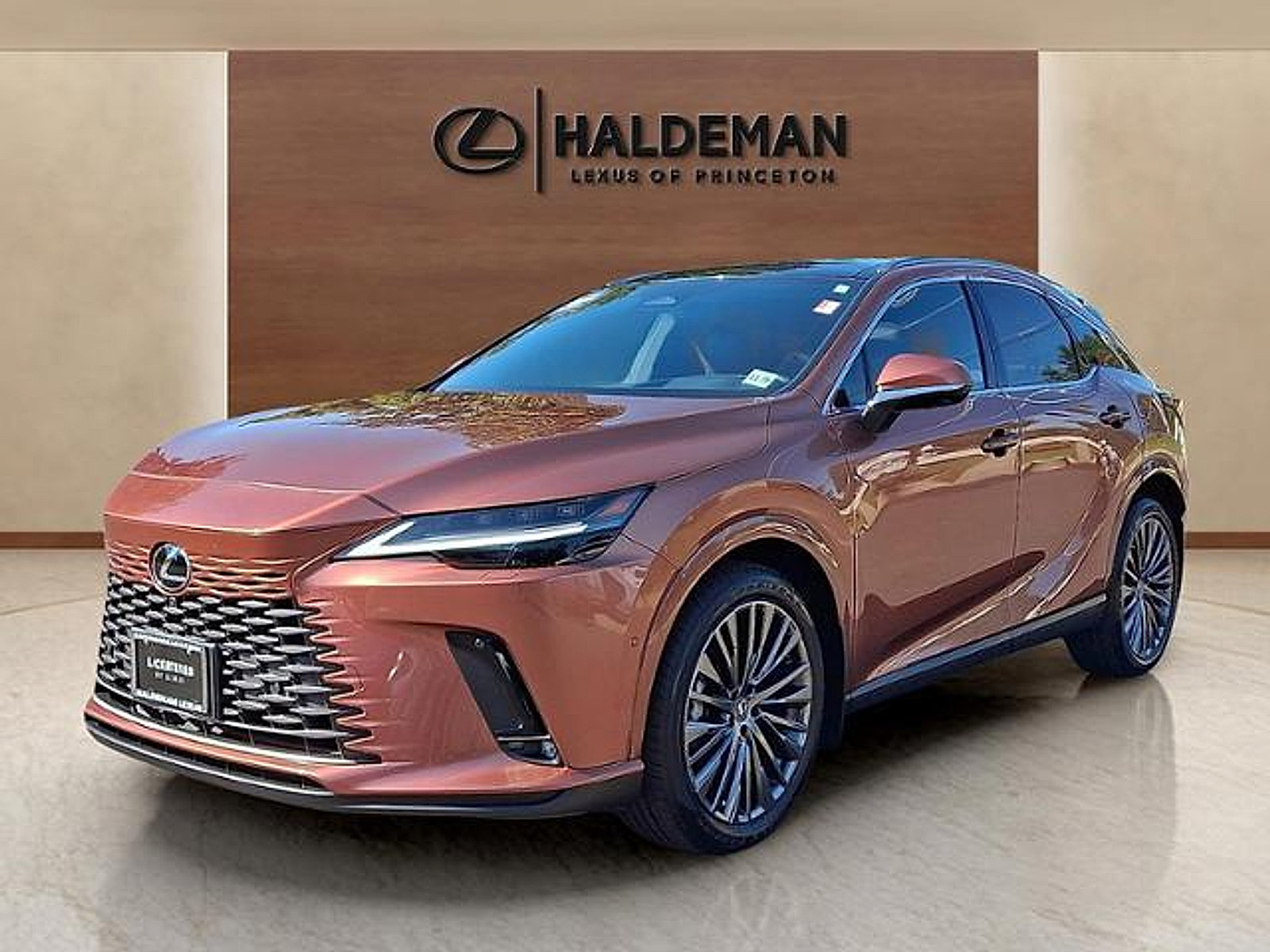Certified 2024 Lexus RX 450h AWD w/ Convenience Package image 3