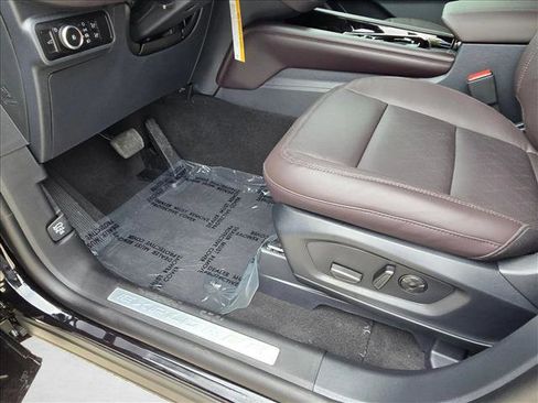 New 2026 Ford Explorer Platinum image 4