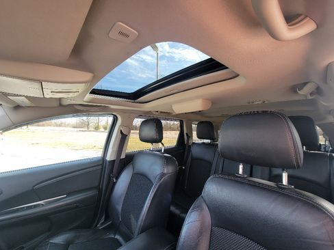 Used 2020 Dodge Journey Crossroad image 26