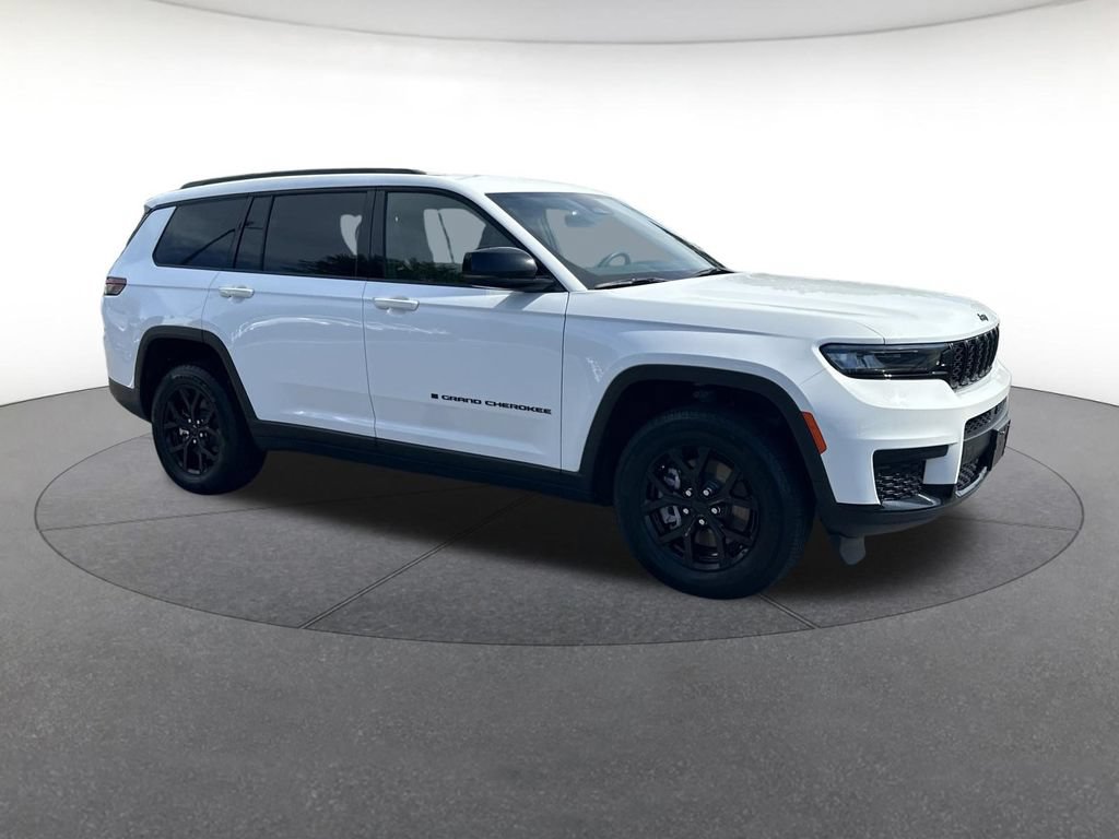Certified 2024 Jeep Grand Cherokee L Laredo AWD/4WD image 8
