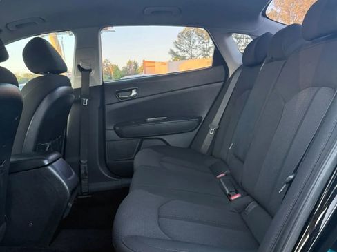 Used 2018 Kia Optima LX FWD image 13
