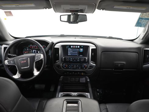 Used 2018 GMC Sierra 1500 SLT w/ SLT Premium Package AWD/4WD image 13