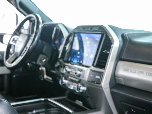 Used 2022 Ford F250 Lariat w/ Lariat Value Package AWD/4WD image 27
