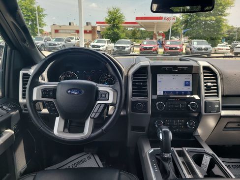 Used 2019 Ford F150 Lariat RWD image 24