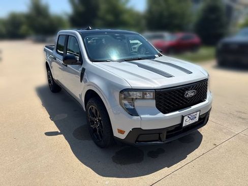 New 2026 Ford Maverick XLT w/ XLT Luxury Package AWD/4WD image 3