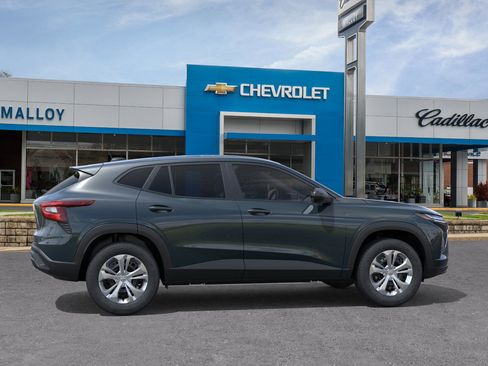 New 2026 Chevrolet Trax LS w/ Driver Confidence Package image 30