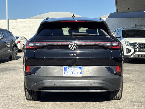 Certified 2024 Volkswagen ID.4 S image 9