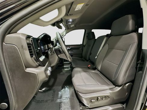 Used 2025 GMC Sierra 2500 SLE w/ Preferred Package image 21