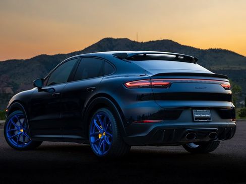 Certified 2023 Porsche Cayenne Turbo GT AWD/4WD image 3