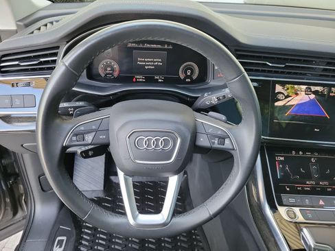 Used 2023 Audi Q7 3.0T Premium AWD/4WD image 23