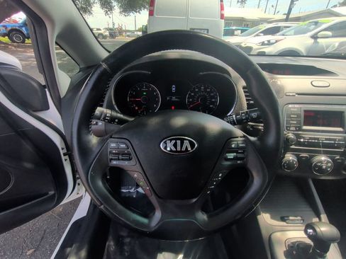 Used 2015 Kia Forte EX FWD image 15