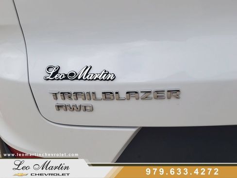 Used 2025 Chevrolet TrailBlazer LT AWD/4WD image 6