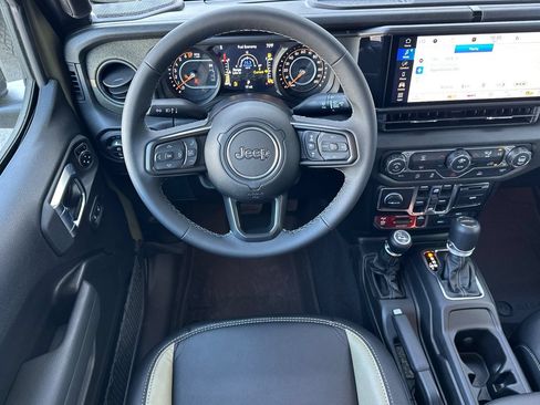 New 2026 Jeep Gladiator Willys AWD/4WD image 17