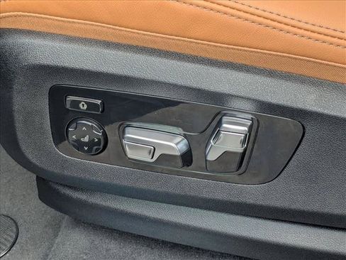 Used 2026 BMW X5 xDrive40i AWD/4WD image 4