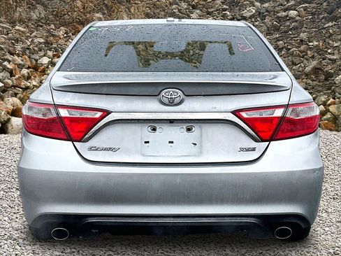 Used 2015 Toyota Camry XSE image 4