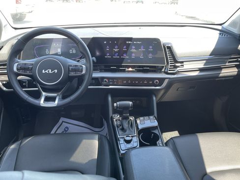 Used 2025 Kia Sportage EX FWD image 22
