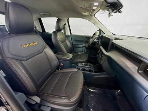Used 2025 Ford Maverick Tremor AWD/4WD image 28