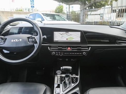 Certified 2024 Kia Niro EX FWD image 14
