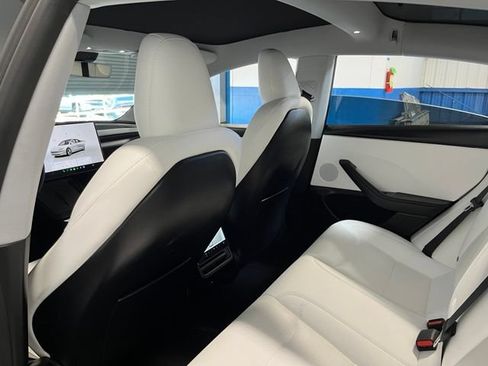 Used 2025 Tesla Model 3 Long Range RWD image 17