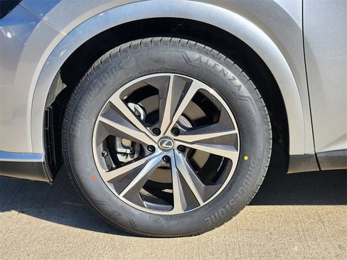 Used 2023 Lexus RX 350 Premium image 10