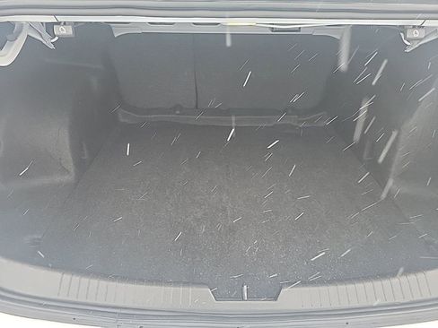 Used 2024 Chevrolet Malibu LT image 9