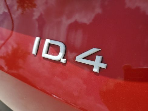Used 2021 Volkswagen ID.4 Pro S w/ Gradient Package AWD/4WD image 12