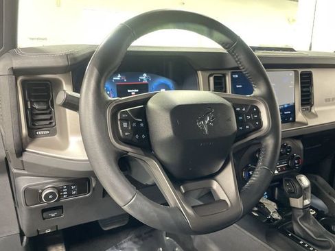 Used 2025 Ford Bronco Outer Banks w/ Sasquatch Package AWD/4WD image 14