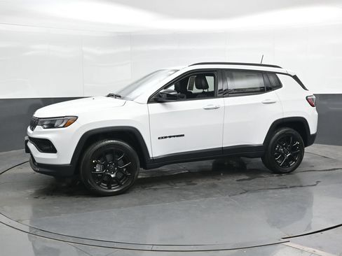 New 2026 Jeep Compass Latitude AWD/4WD image 8