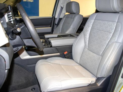 Used 2024 Toyota Tundra Limited AWD/4WD image 10