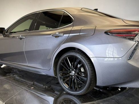 Used 2021 Toyota Camry XSE FWD image 31