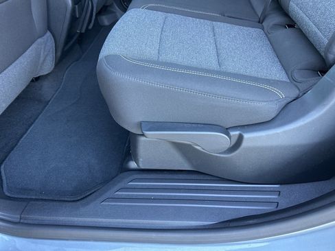 Used 2025 GMC Acadia Elevation image 13