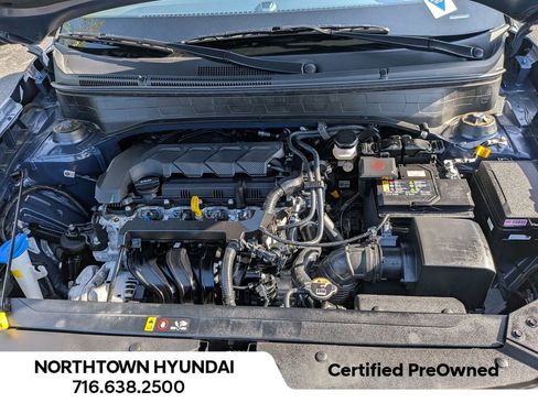 Used 2025 Hyundai Venue Limited FWD image 35