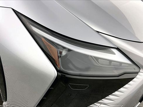 Used 2023 Lexus RZ 450e Premium image 26