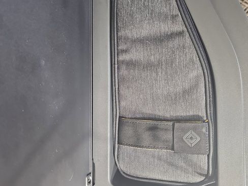 Used 2022 Rivian R1T Adventure image 33