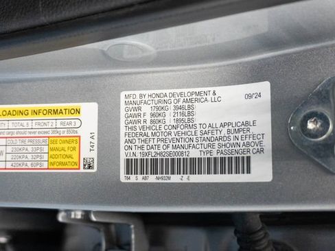 Certified 2025 Honda Civic Sport image 30