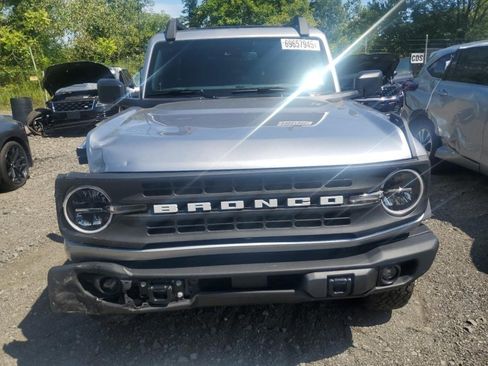 Used 2024 Ford Bronco Black Diamond image 2