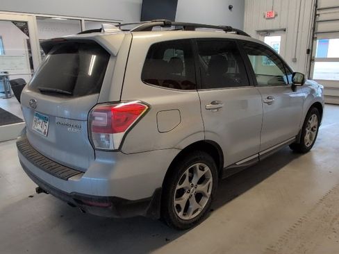 Used 2017 Subaru Forester 2.5i Touring image 5