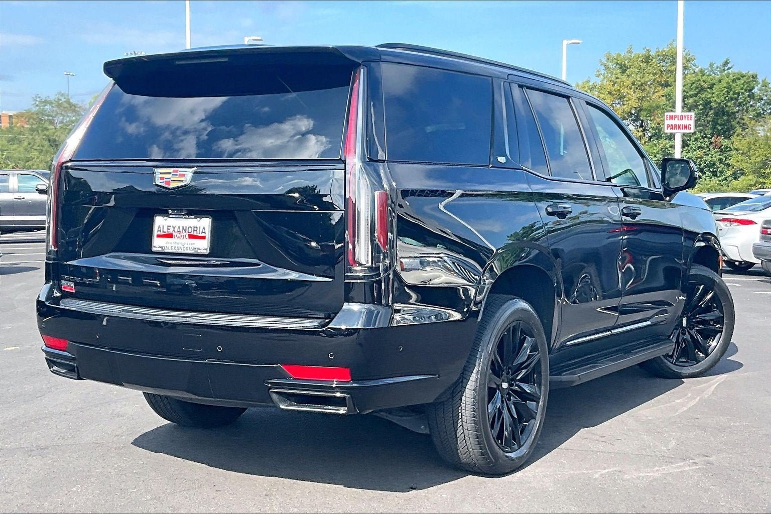 Used 2023 Cadillac Escalade Sport AWD/4WD image 11
