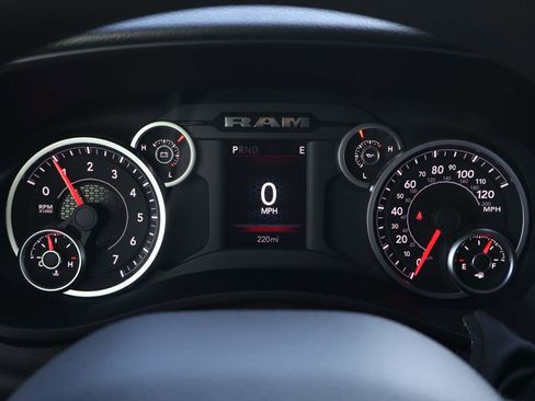 Used 2025 RAM 3500 Tradesman image 13