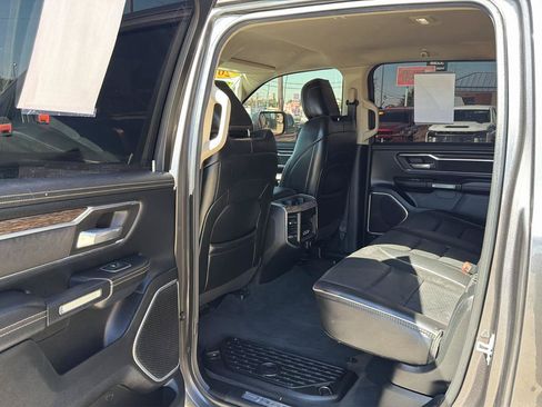 Used 2020 RAM 1500 Laramie AWD/4WD image 32