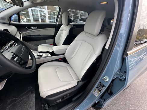 New 2026 Kia Sportage EX image 32