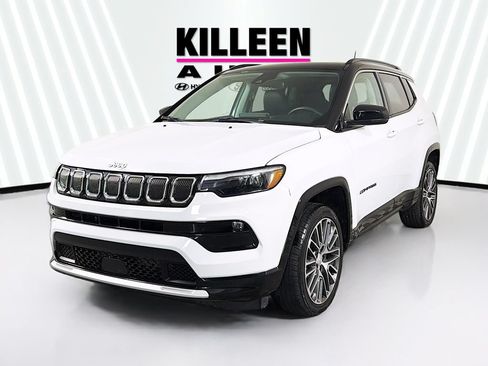 Used 2022 Jeep Compass Limited w/ Elite Group AWD/4WD image 3