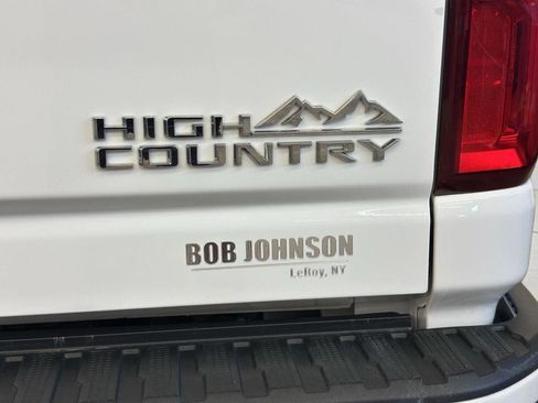 Certified 2022 Chevrolet Silverado 2500 High Country w/ Z71 Off-Road Package image 14