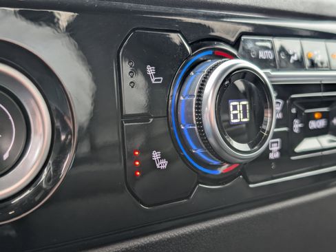 Used 2022 GMC Sierra 1500 Elevation image 4