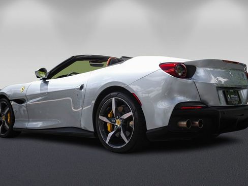 Certified 2023 Ferrari Portofino M image 7