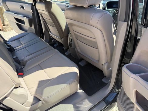 Used 2010 Honda Pilot EX-L image 16